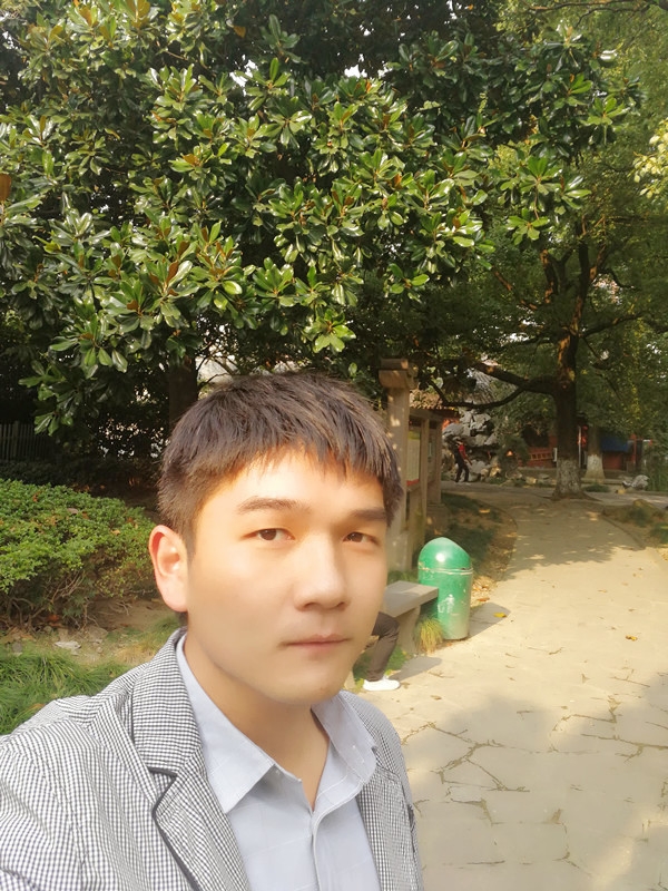暂时的第一张照片--桂林相亲服务中心