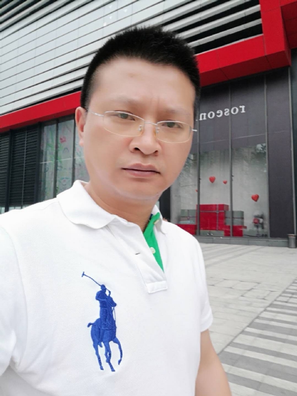 硬汉的第一张照片--桂林相亲服务中心