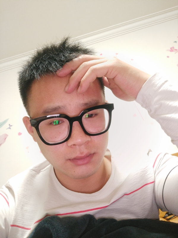 华灯初上的夜晚的第一张照片--桂林相亲服务中心