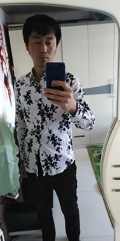 兰若寺里的书生的第一张照片--桂林相亲服务中心