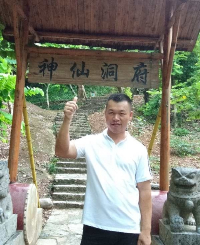 强仔的第一张照片--桂林相亲服务中心