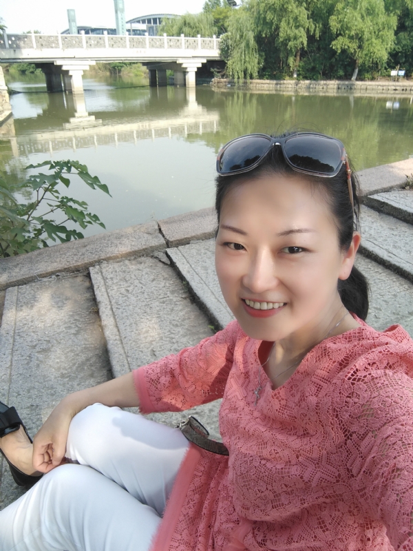 渴慕的第一张照片--桂林相亲服务中心