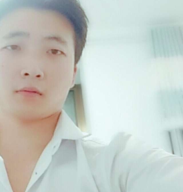 华英雄的第一张照片--桂林相亲服务中心