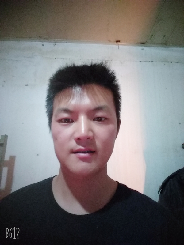 风轻云淡的第一张照片--桂林相亲服务中心