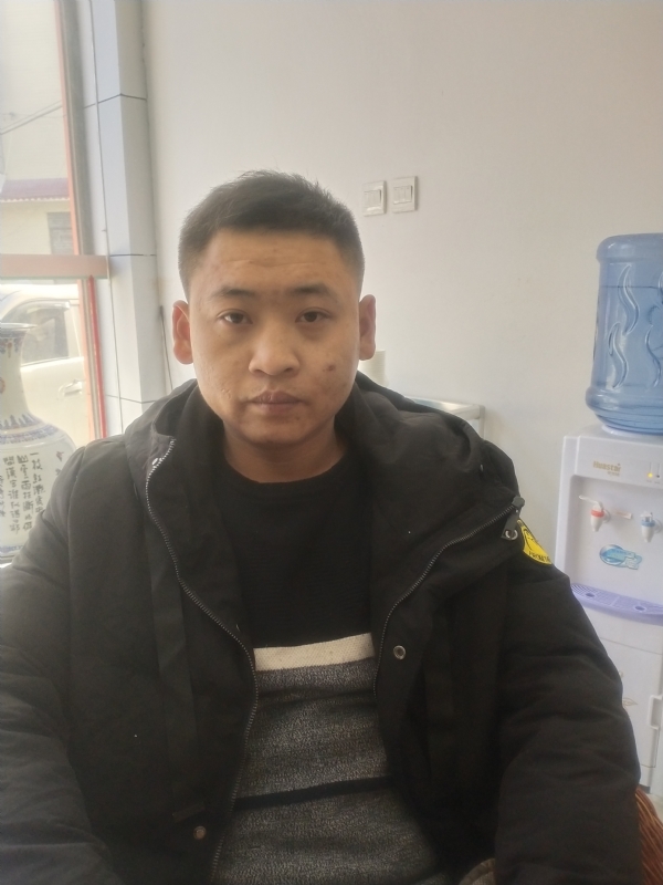 瞿波的第一张照片--桂林相亲服务中心