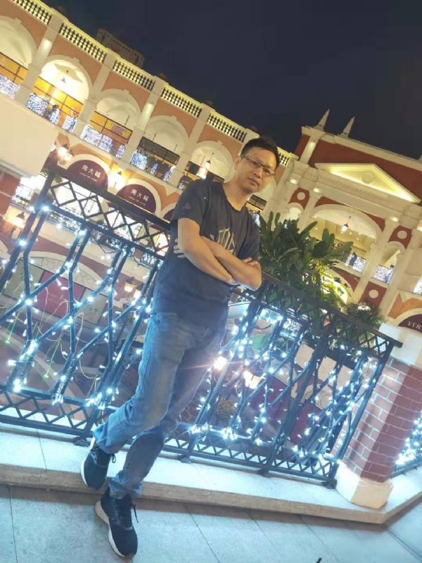 落单恋人的第一张照片--桂林相亲服务中心