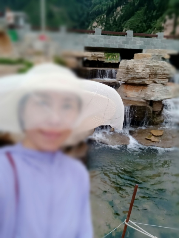 沥秋的第一张照片--桂林相亲服务中心