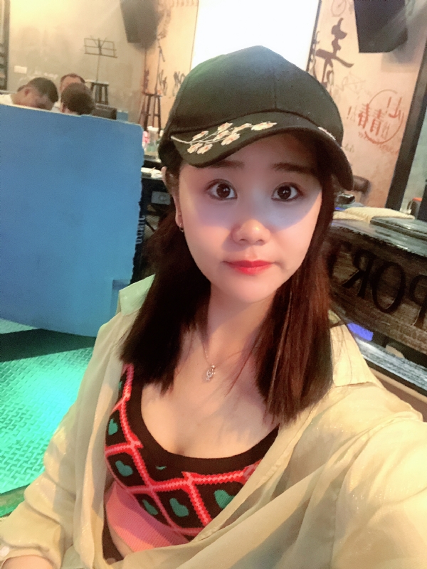 沐秋的第一张照片--桂林相亲服务中心