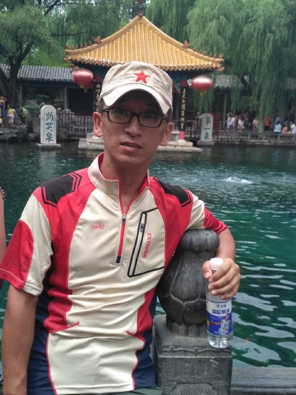 晓峰的第一张照片--桂林相亲服务中心