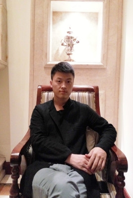 制片人杨亚林的第一张照片--桂林相亲服务中心