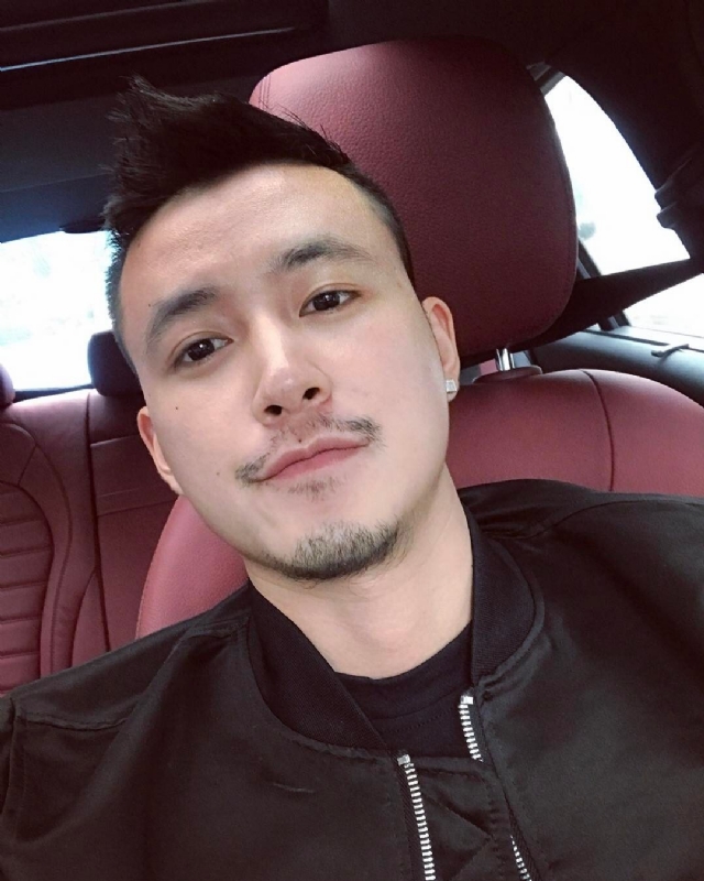 隆刘的第一张照片--桂林相亲服务中心