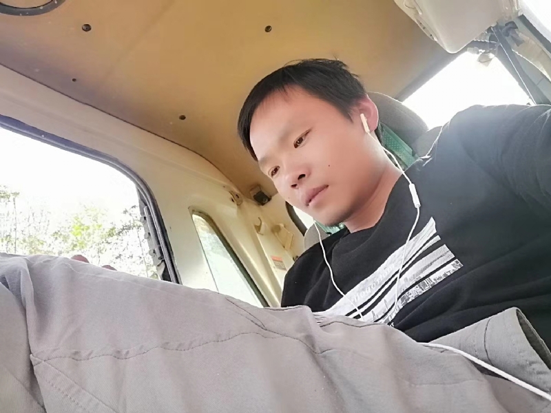 夜魇的第四张照片--桂林相亲服务中心