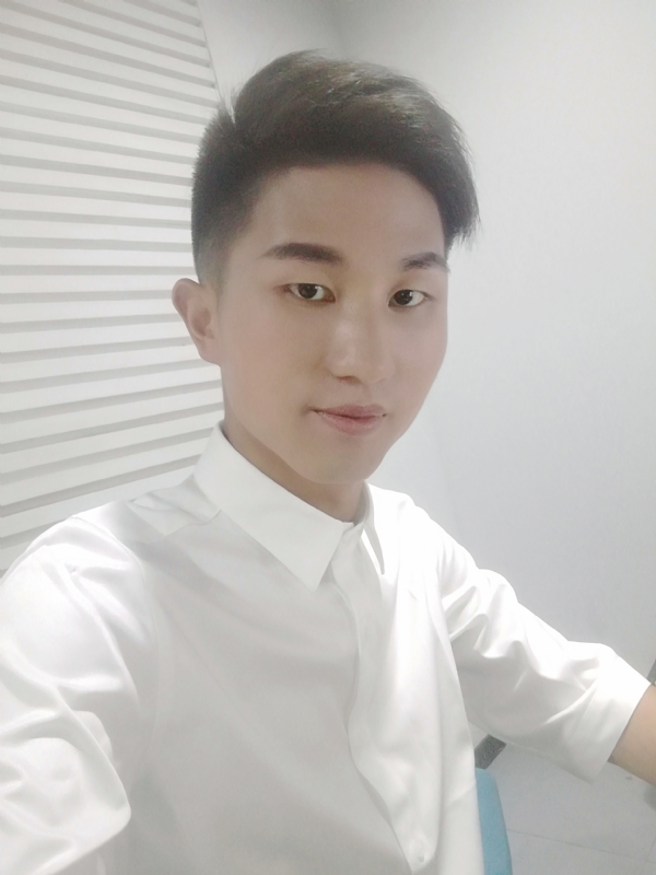 MrLi的第二张照片--桂林相亲服务中心