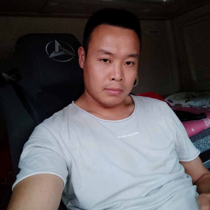 默默的第一张照片--桂林相亲服务中心