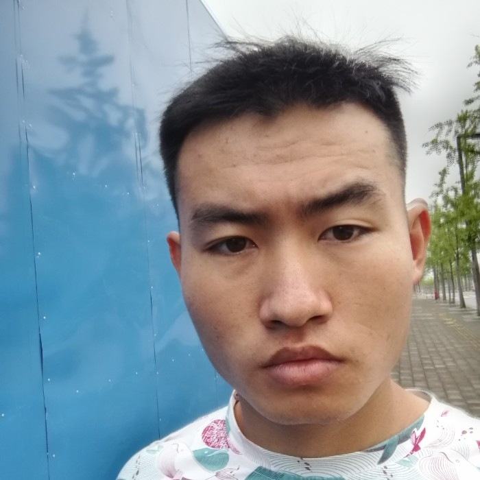 爱一个哦的第一张照片--桂林相亲服务中心