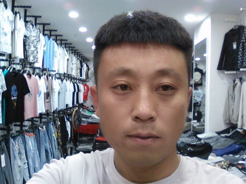 冰冷的心的第二张照片--桂林相亲服务中心
