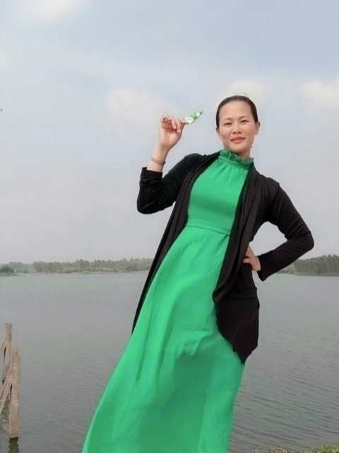 李梅的第二张照片--桂林相亲服务中心