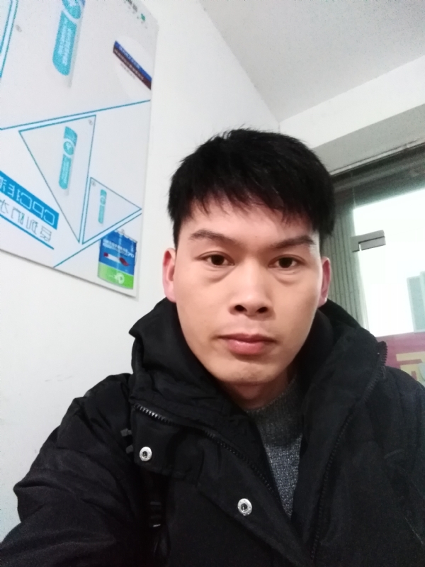 微笑的第一张照片--桂林相亲服务中心