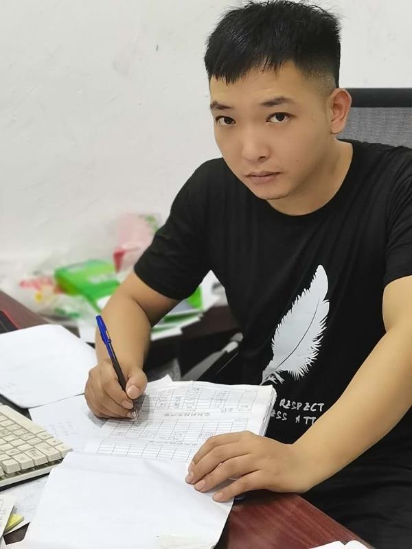 寻找另一伴的第一张照片--桂林相亲服务中心