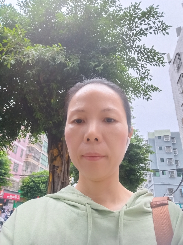 容容的第一张照片--桂林相亲服务中心