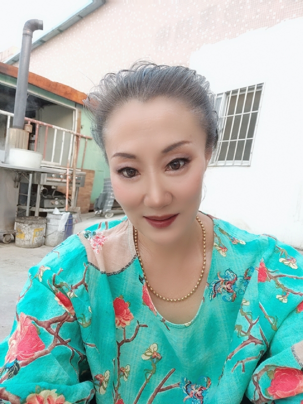 燕子的第三张照片--桂林相亲服务中心