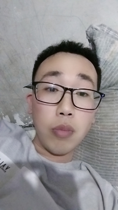 喜欢比我大的女人的第一张照片--桂林相亲服务中心
