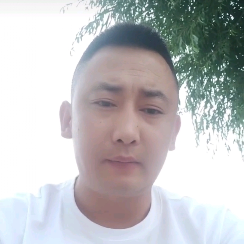 潇洒的第一张照片--桂林相亲服务中心