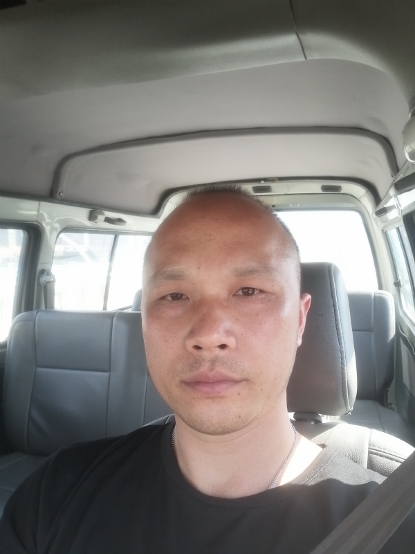 新旺丁的第一张照片--桂林相亲服务中心