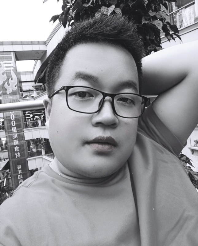 2公子的第三张照片--桂林相亲服务中心
