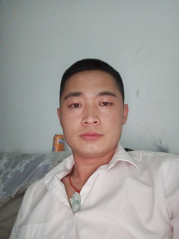 也许太年轻的第一张照片--桂林相亲服务中心