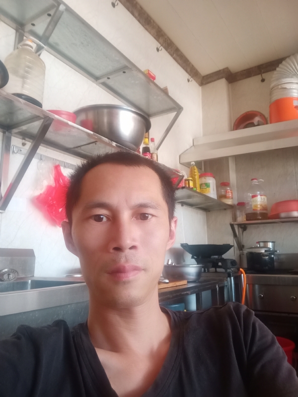 生活还在继续的第一张照片--桂林相亲服务中心