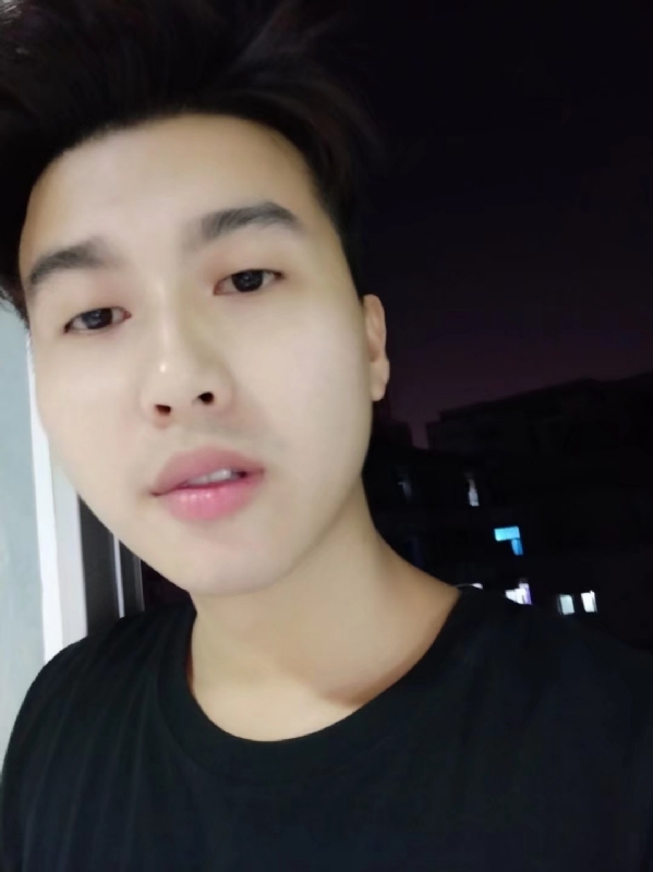 皮特王的第二张照片--桂林相亲服务中心