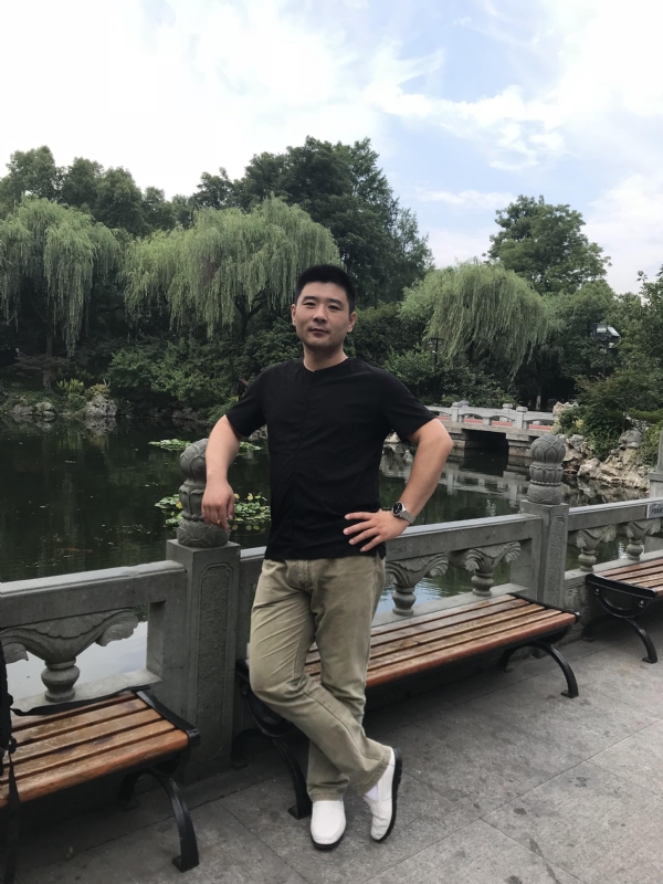 未来可期的第一张照片--桂林相亲服务中心