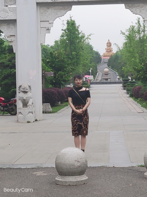 魏沐阳子的第三张照片--桂林相亲服务中心