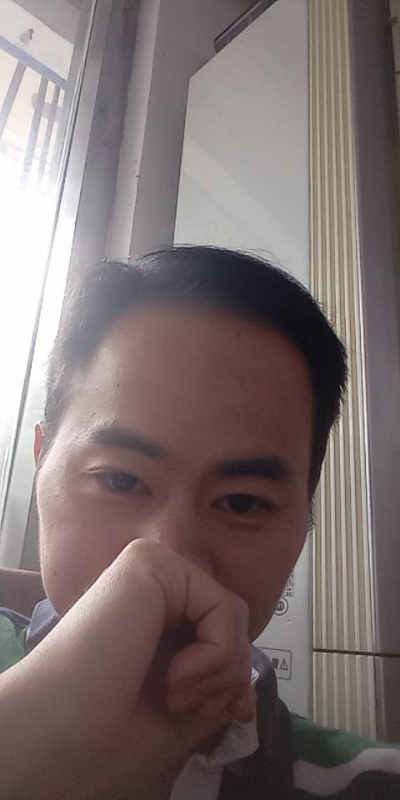 90年大叔的第四张照片--桂林相亲服务中心