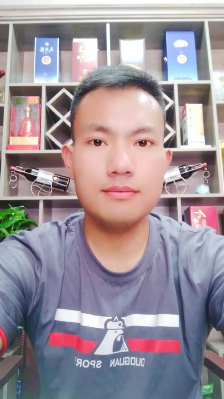 钱乾的第一张照片--桂林相亲服务中心