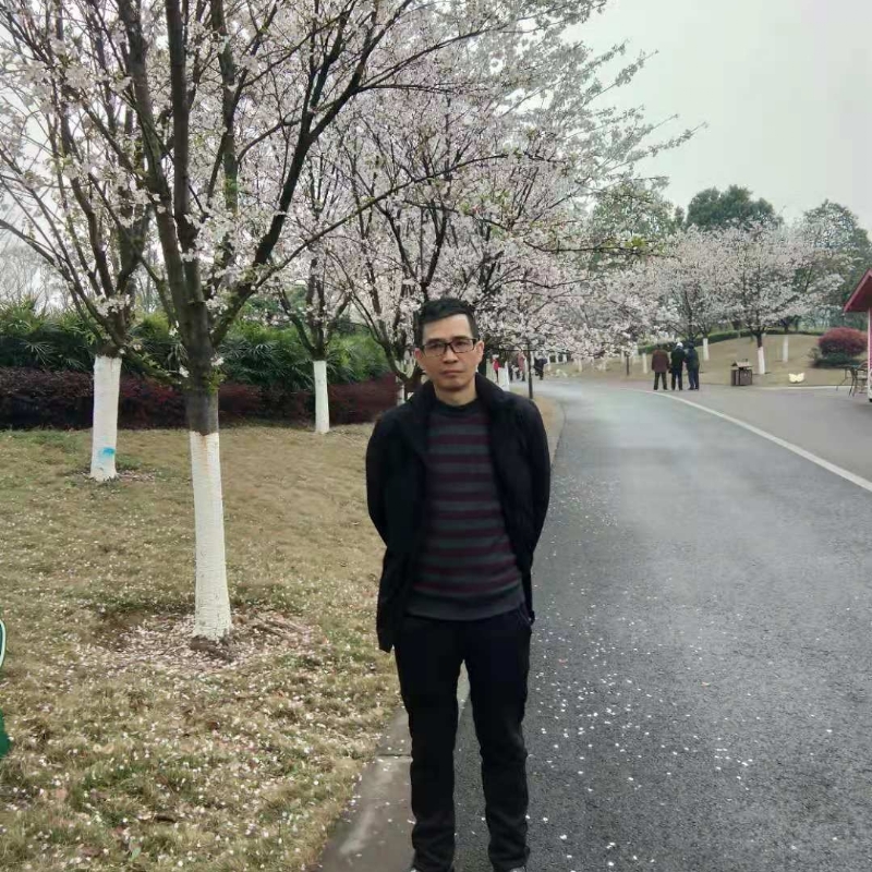 痴心爱人的第一张照片--桂林相亲服务中心