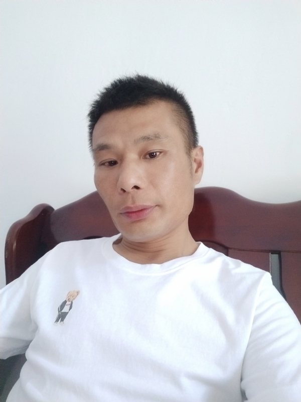 年少轻狂的第一张照片--桂林相亲服务中心