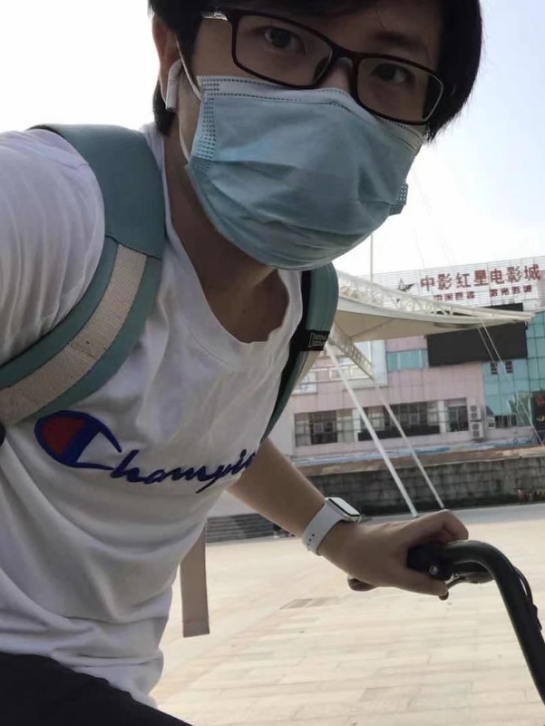 丁先生的第二张照片--桂林相亲服务中心