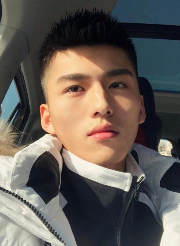 飞翔的第一张照片--桂林相亲服务中心