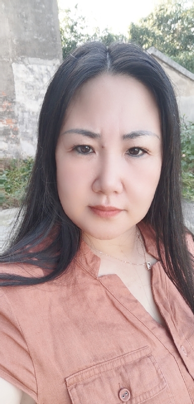 乖乖一女的第一张照片--桂林相亲服务中心