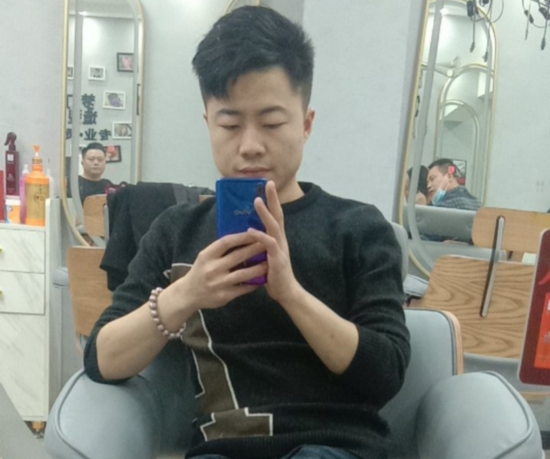 无法自拔的第一张照片--桂林相亲服务中心
