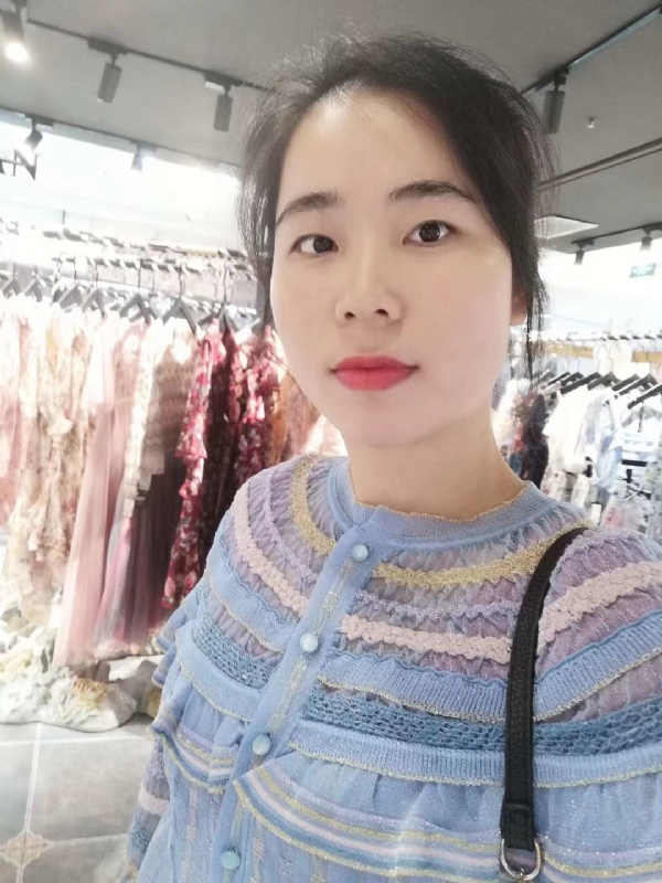 团笑的第一张照片--桂林相亲服务中心
