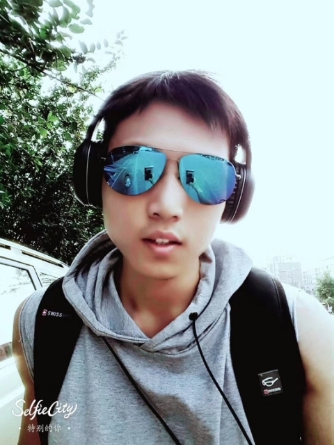失意的人的第一张照片--桂林相亲服务中心