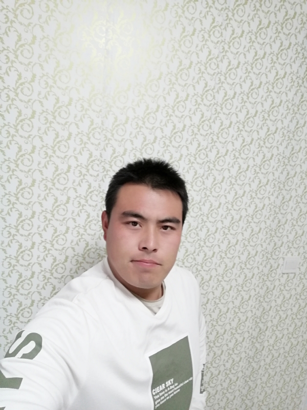 看草莓在跳舞的第一张照片--桂林相亲服务中心