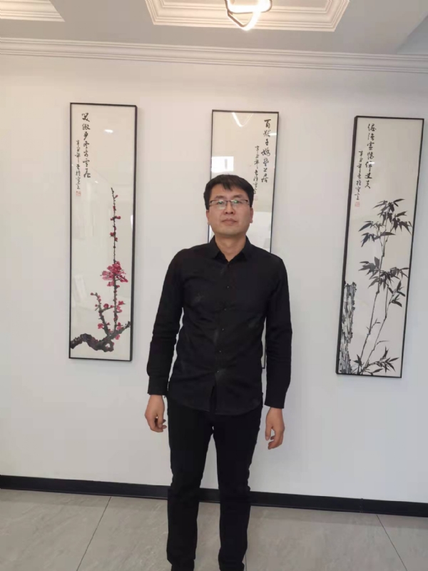 情义比天高的第一张照片--桂林相亲服务中心
