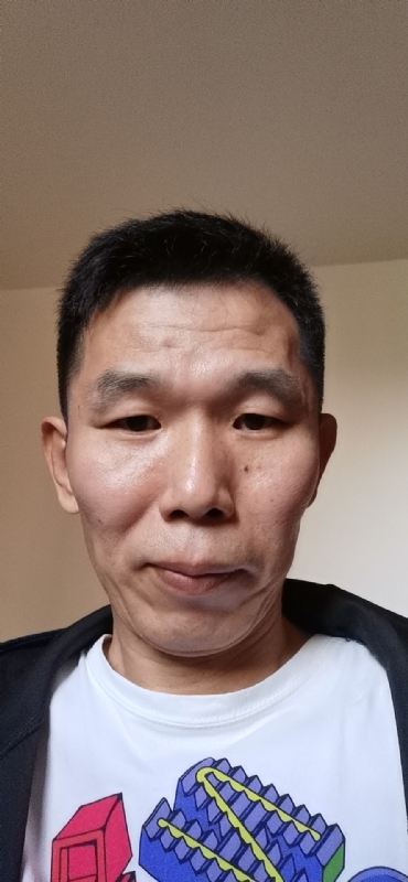 晃晃悠悠的第一张照片--桂林相亲服务中心