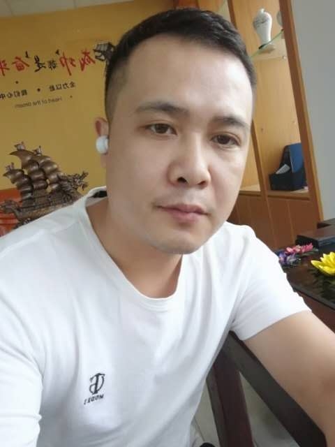 礼哥的第二张照片--桂林相亲服务中心