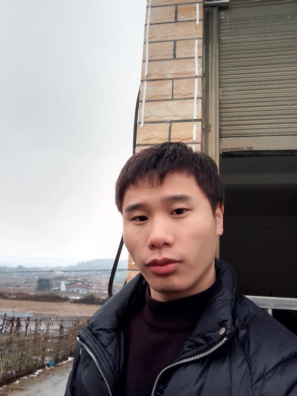 银色的羽翼的第一张照片--桂林相亲服务中心