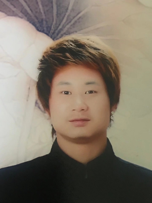 咮辛的第一张照片--桂林相亲服务中心